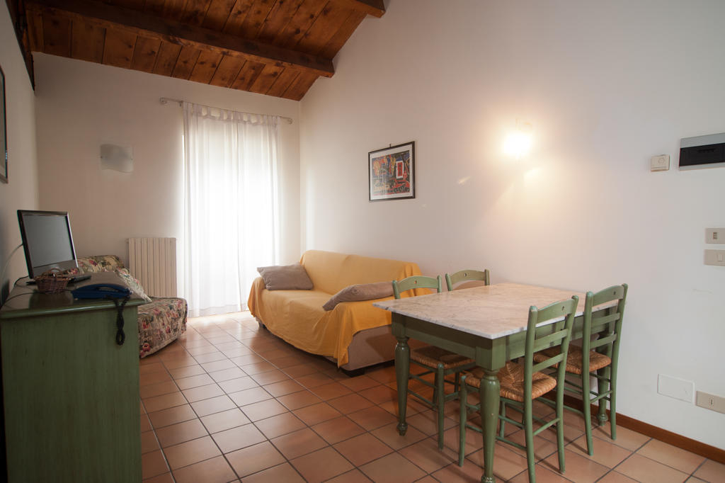 Valcastagno Relais & Residence Sirolo Szoba fotó