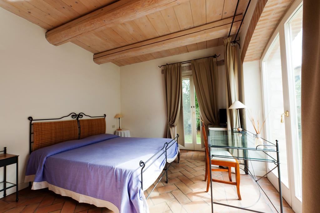 Valcastagno Relais & Residence Sirolo Szoba fotó